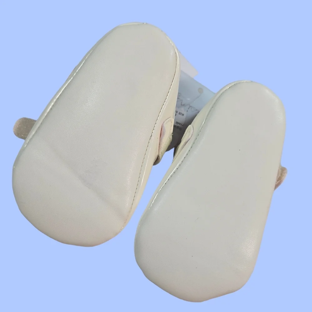 Rising Star White Bunny Baby Shoes 6-9 Months